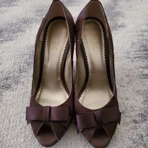 BCBG Paris Chocolate Wedges